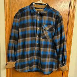 Men’s plaid shirt